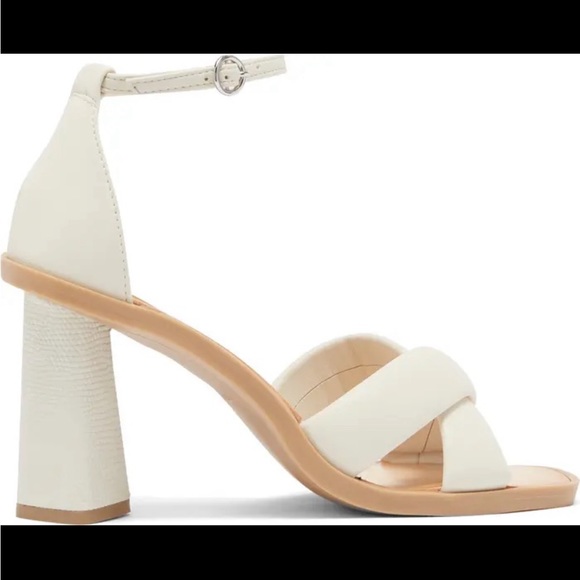 Dolce Vita Heels - Picture 4 of 8